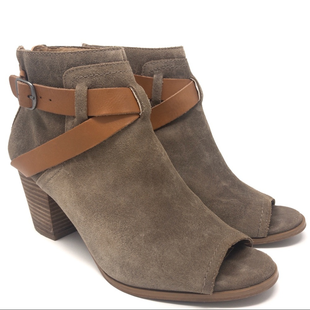 Lucky Brand Haryson Peep Toe Suede Ankle Boots Taupe Brown Block Heel 8